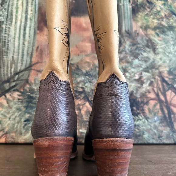 Frye Tan and Black Cowboy Boots - Picture 4 of 6
